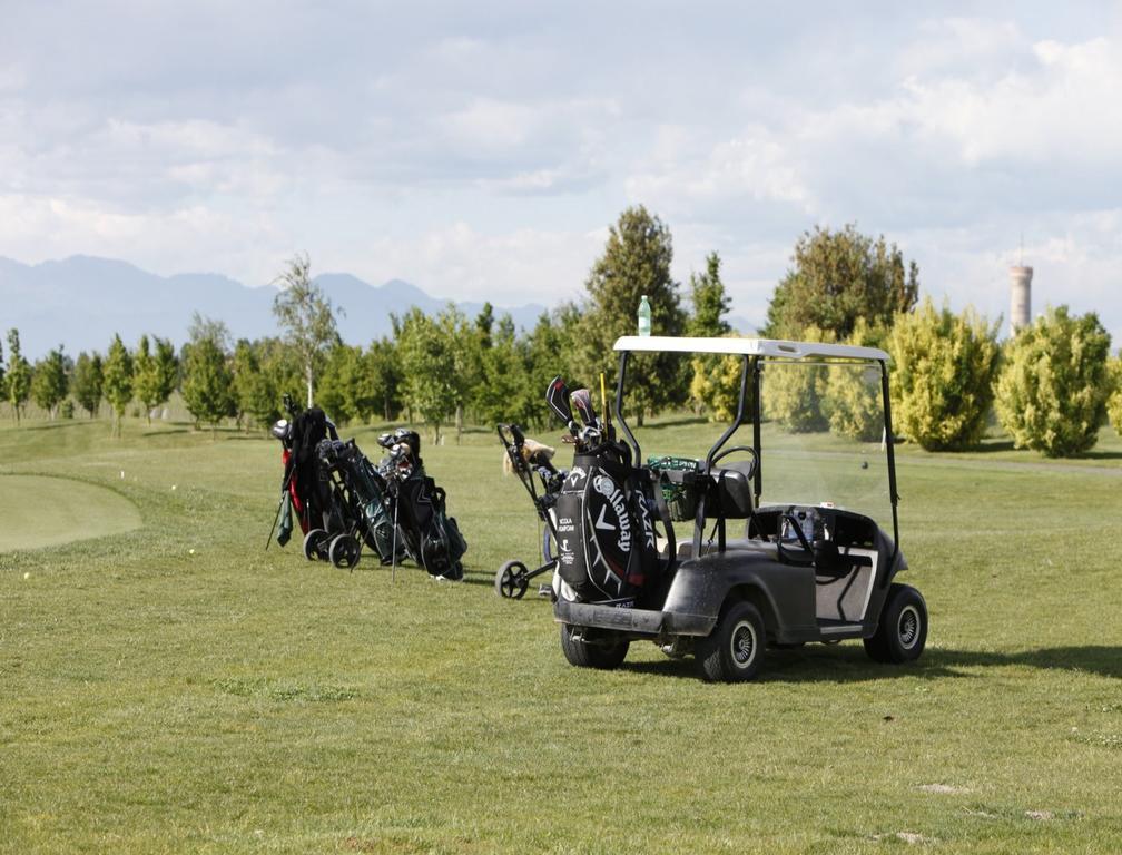Garda Hotel San Vigilio Golf Pozzolengo Exteriör bild